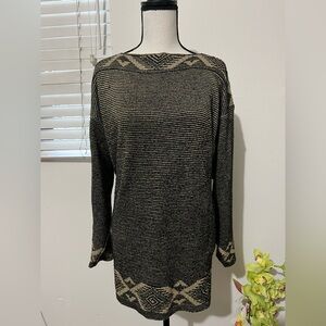 Elegant Black and Tan Women's long Sweater